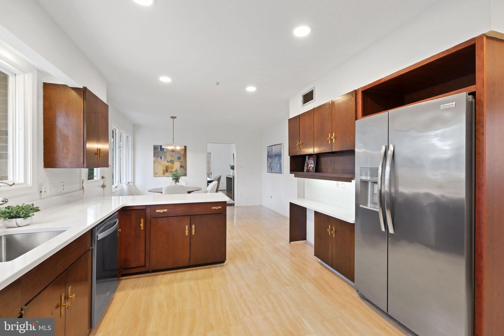 KENWOOD PARK - Residential