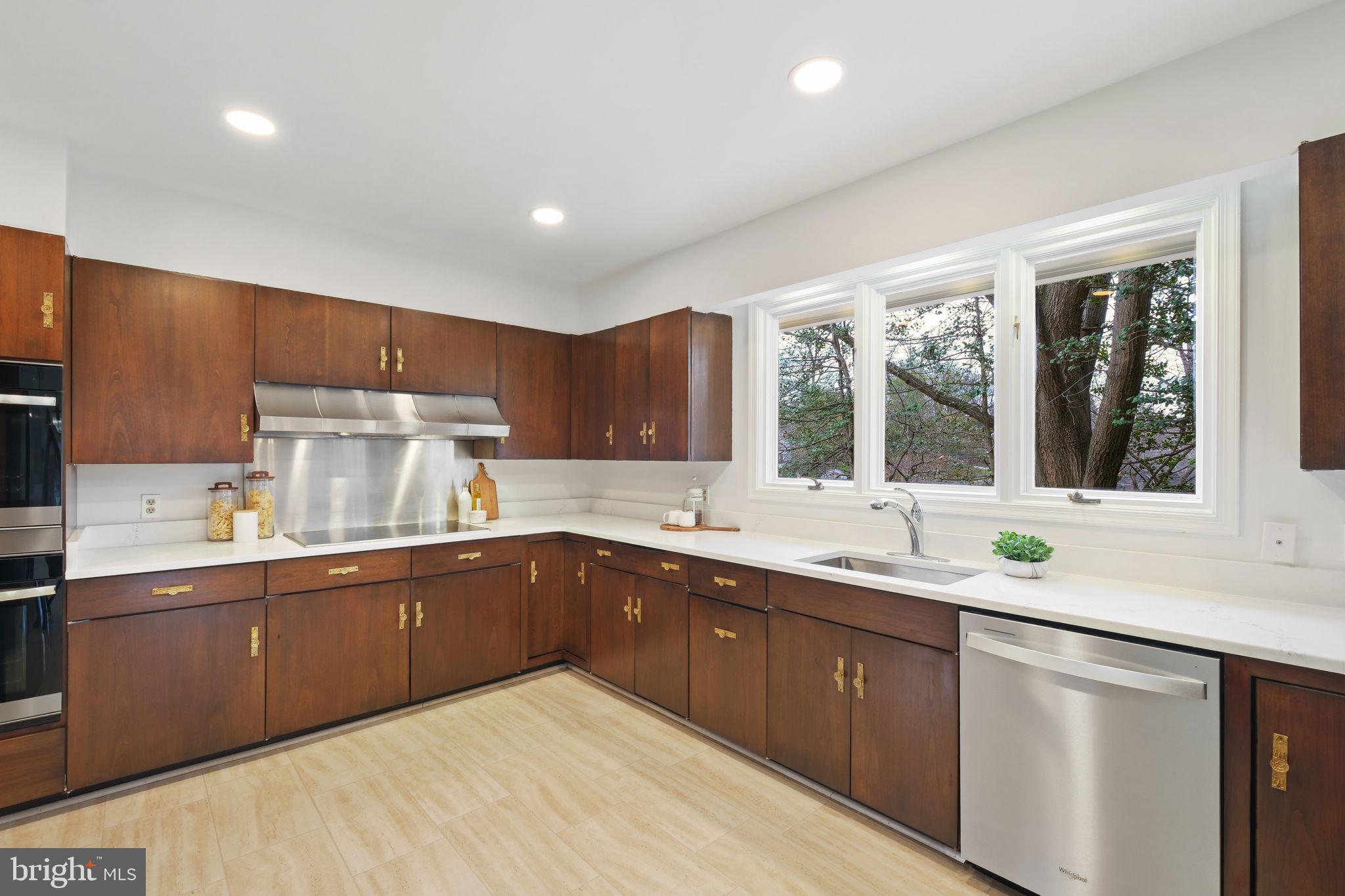 KENWOOD PARK - Residential