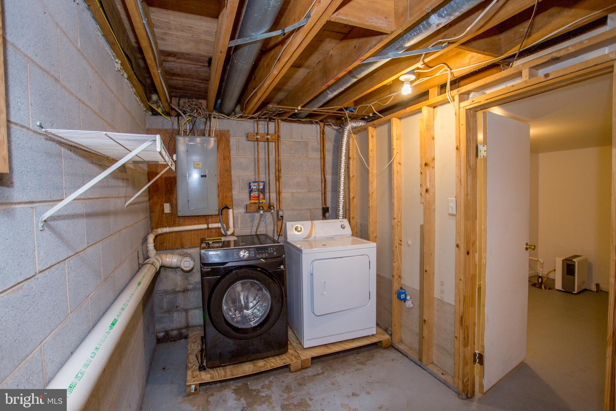 OLDE COLONIAL GREENE - Residential