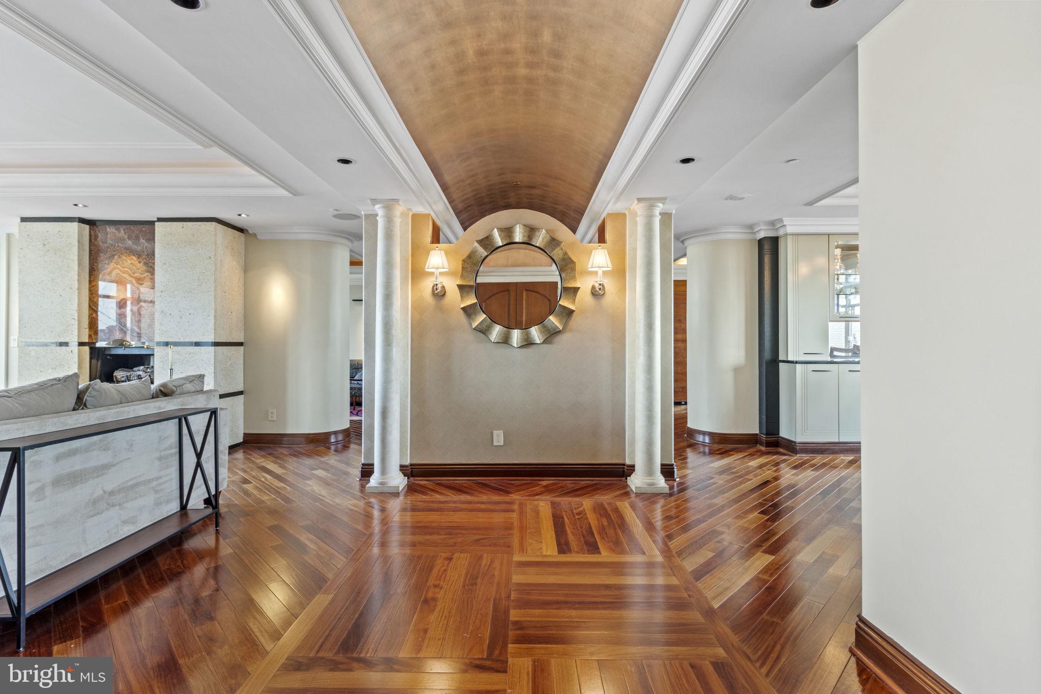 HARBORVIEW CONDOMINIUMS - Residential