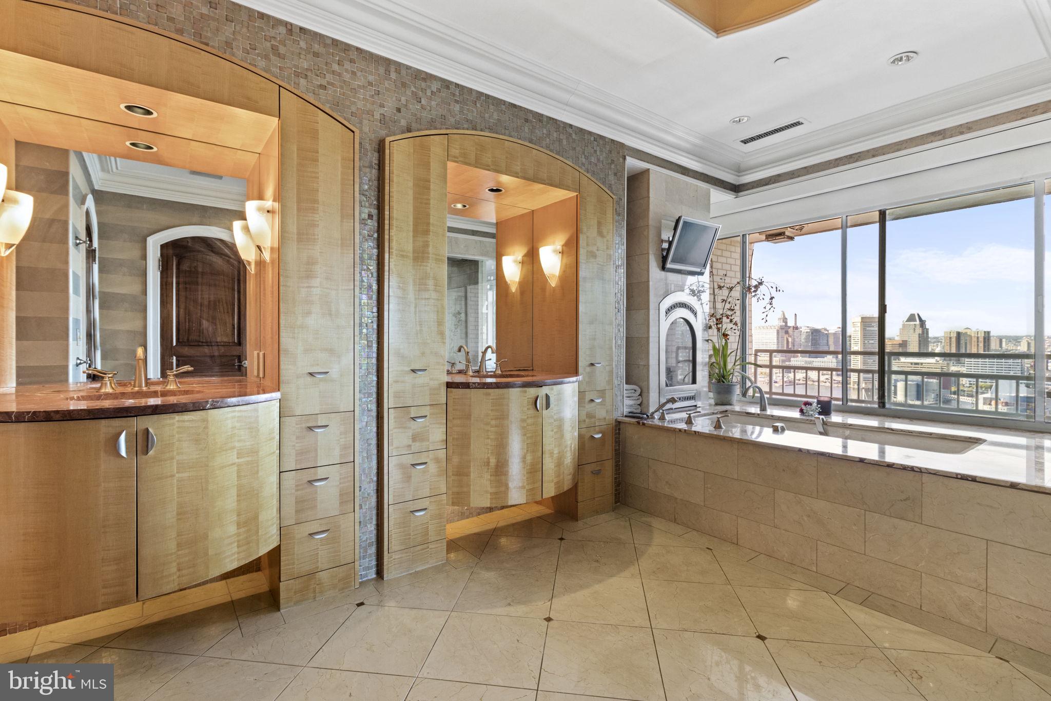 HARBORVIEW CONDOMINIUMS - Residential