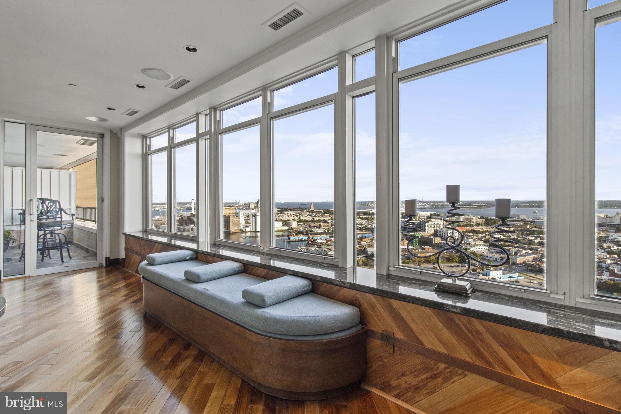 HARBORVIEW CONDOMINIUMS - Residential