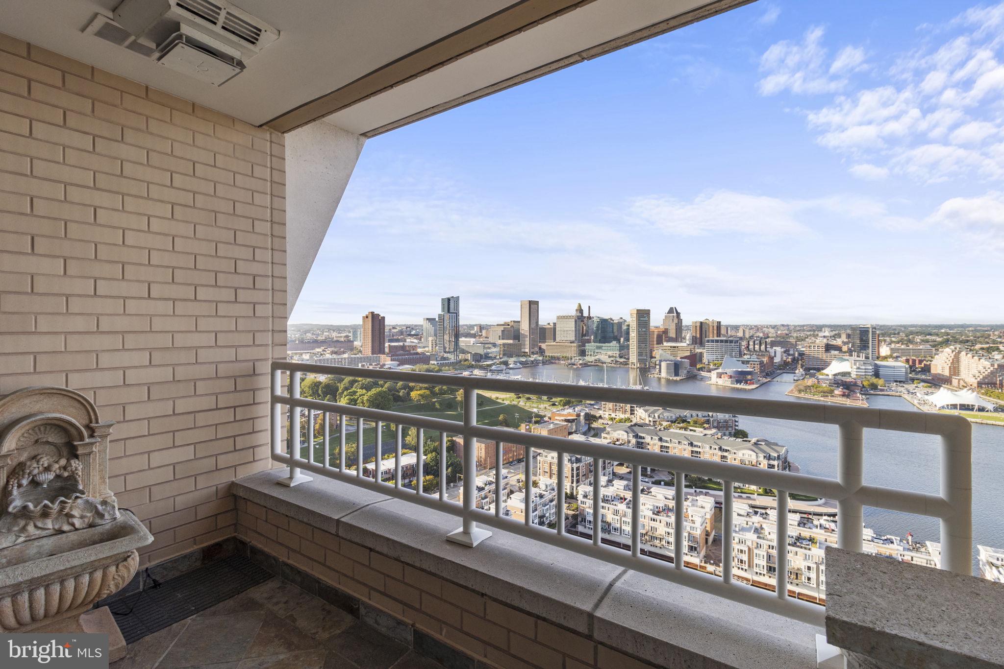 HARBORVIEW CONDOMINIUMS - Residential