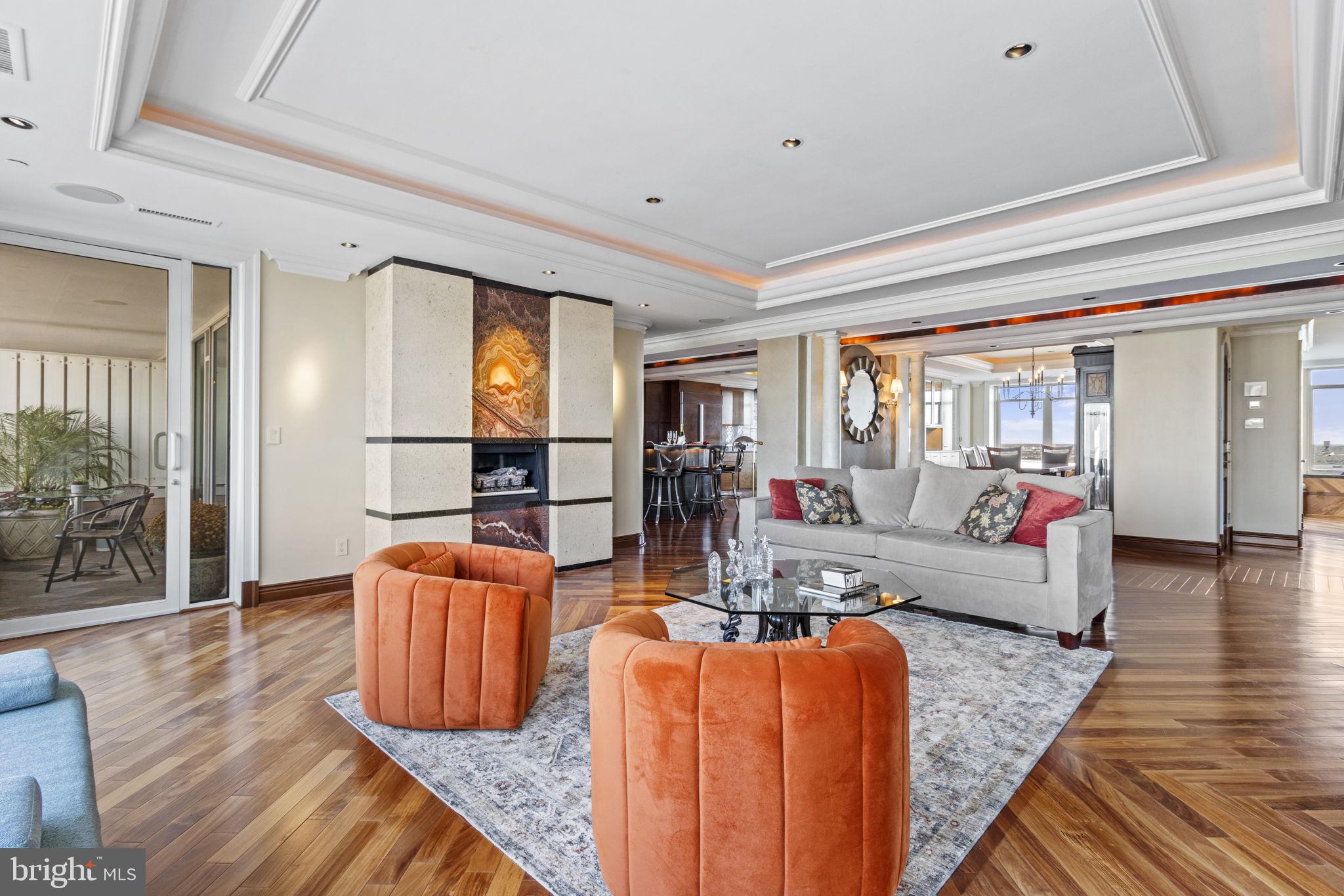 HARBORVIEW CONDOMINIUMS - Residential