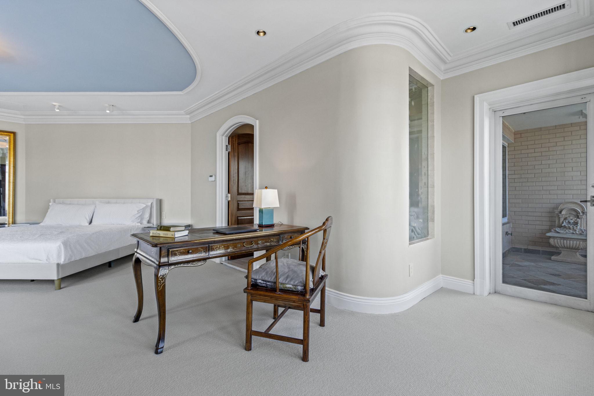 HARBORVIEW CONDOMINIUMS - Residential