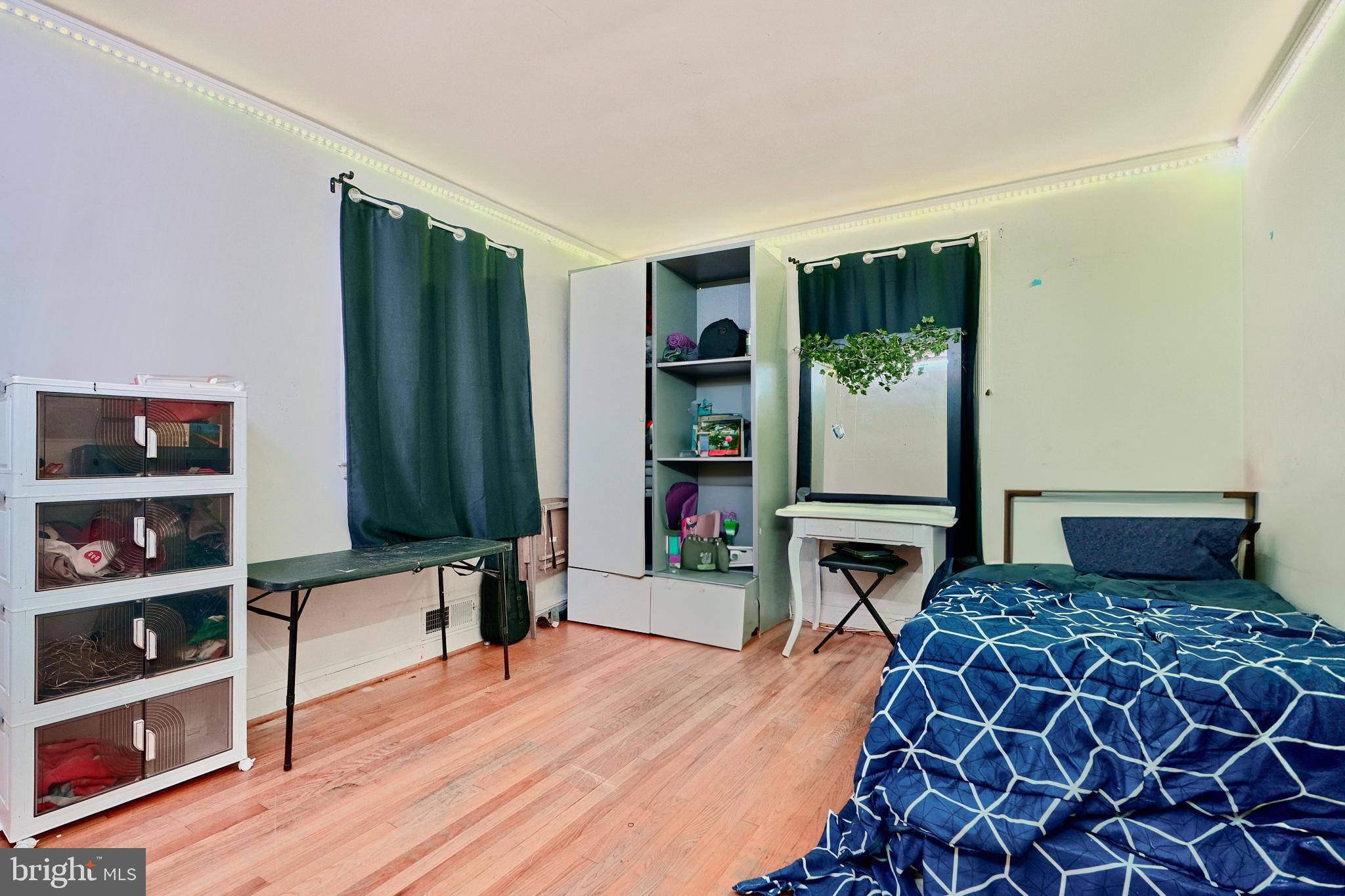 GLENDALE - Residential