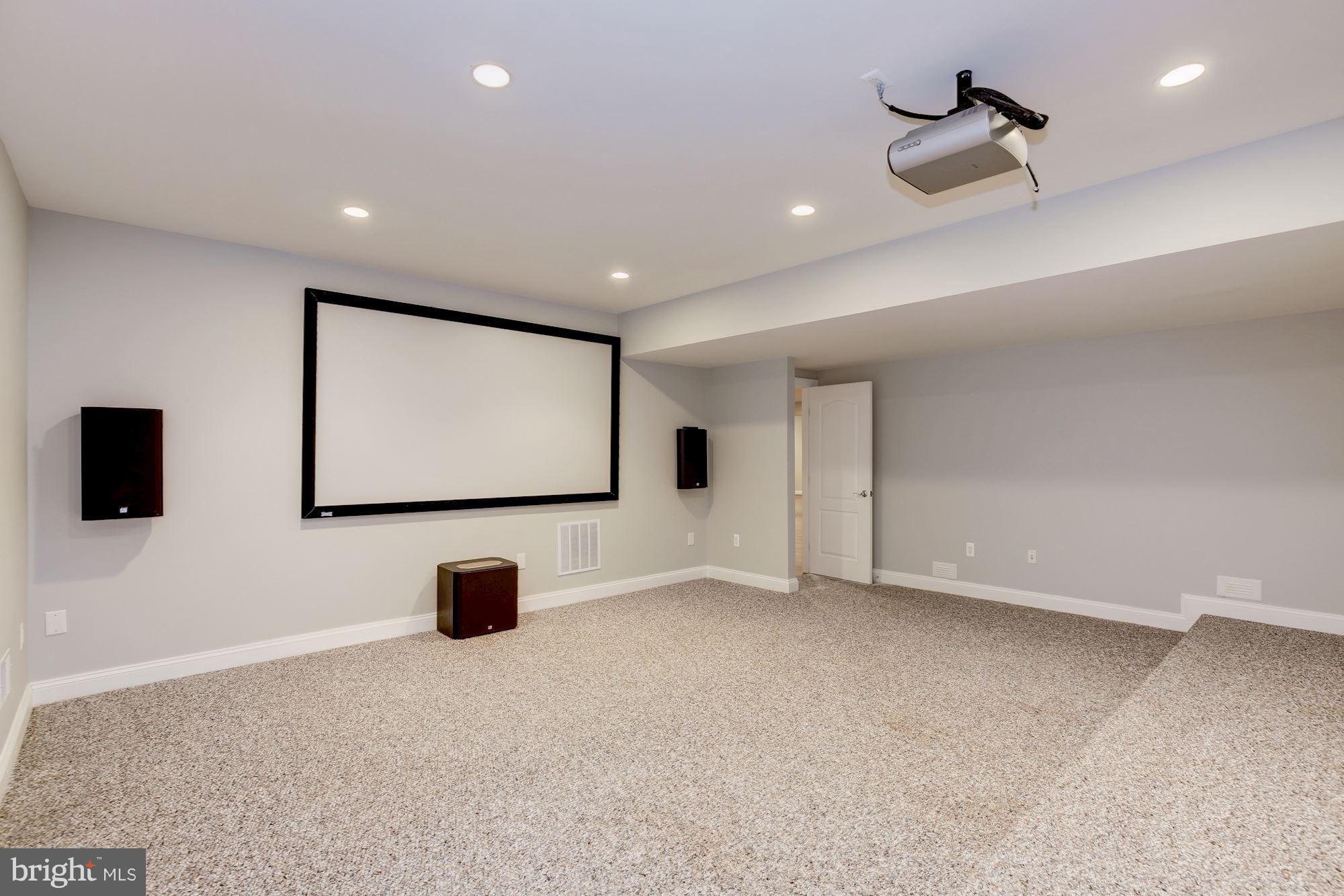 BRADLEY HILLS GROVE - Residential