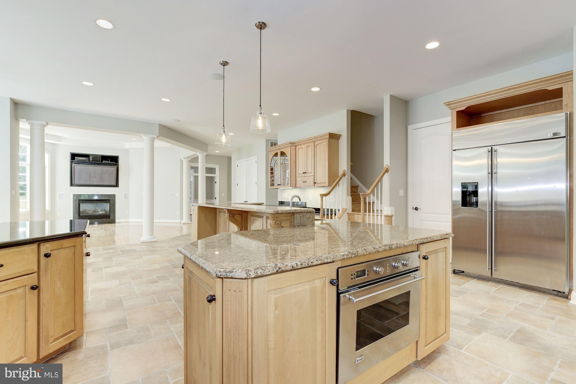 BRADLEY HILLS GROVE - Residential