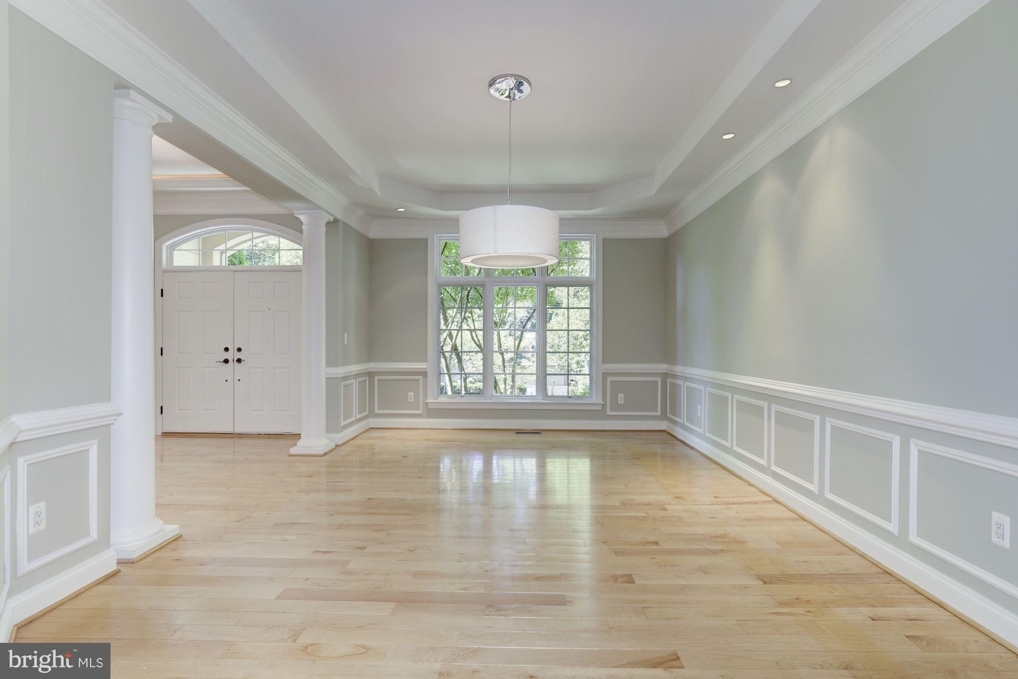 BRADLEY HILLS GROVE - Residential