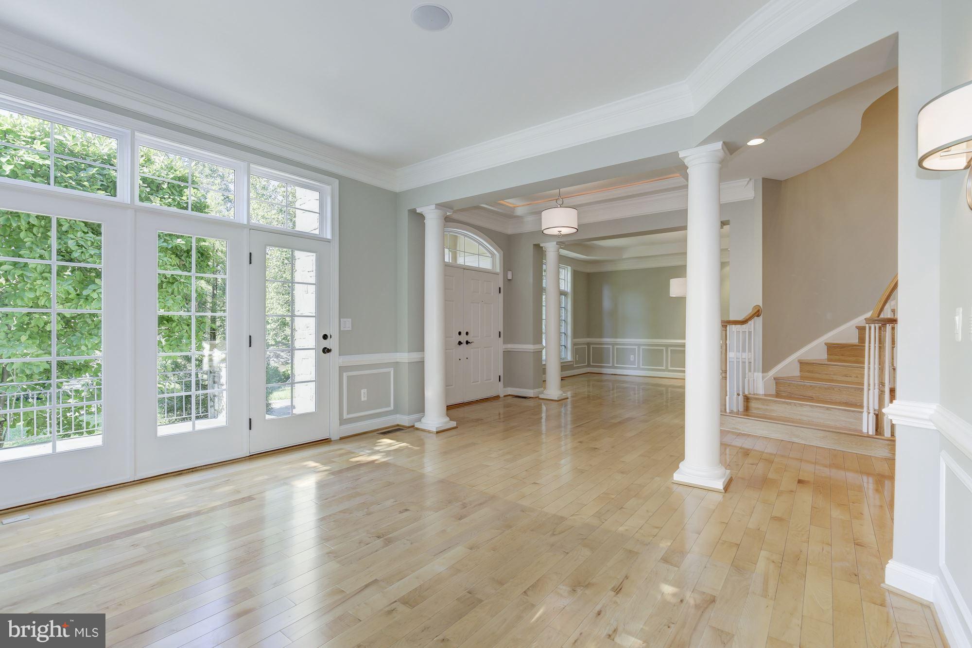 BRADLEY HILLS GROVE - Residential