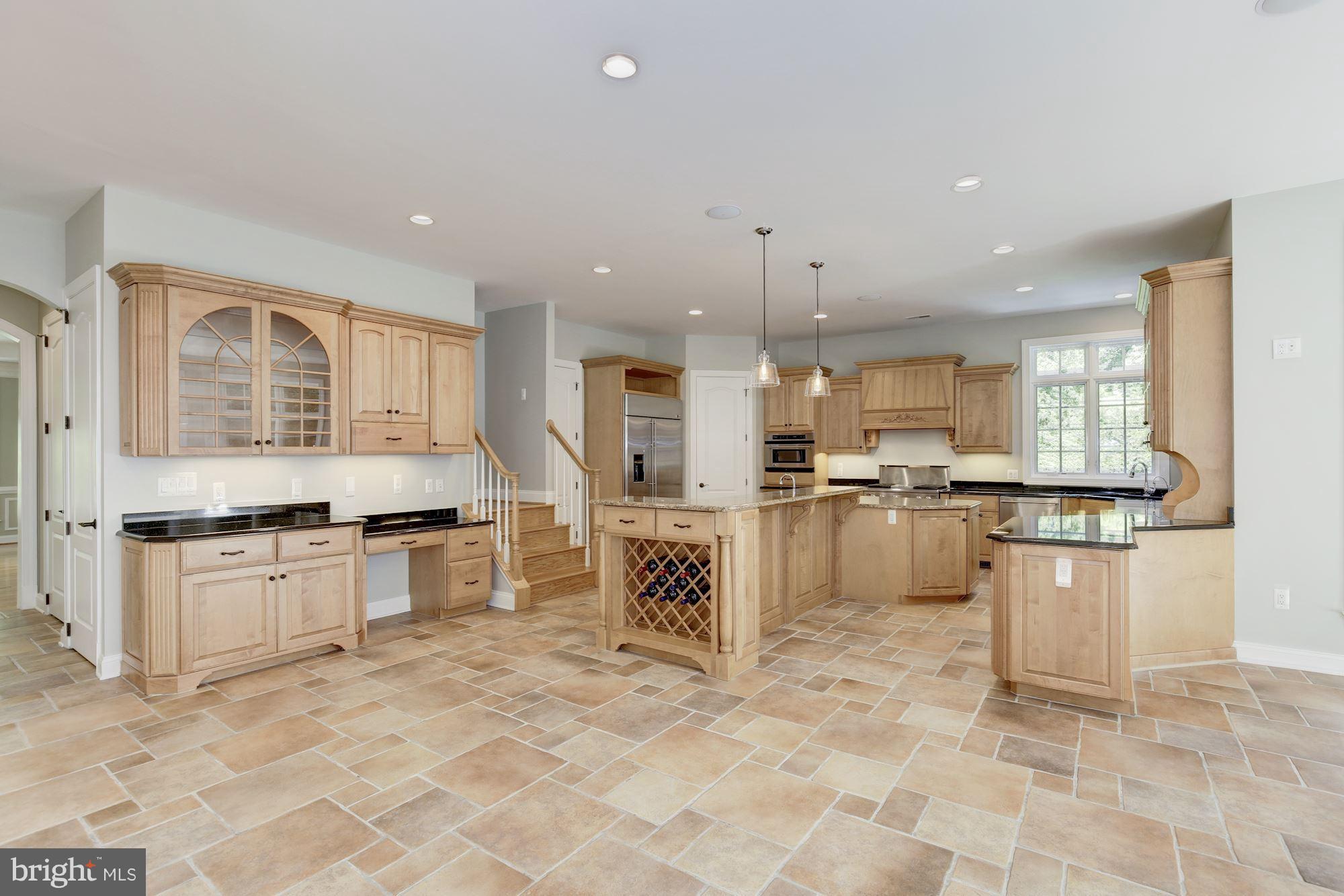 BRADLEY HILLS GROVE - Residential