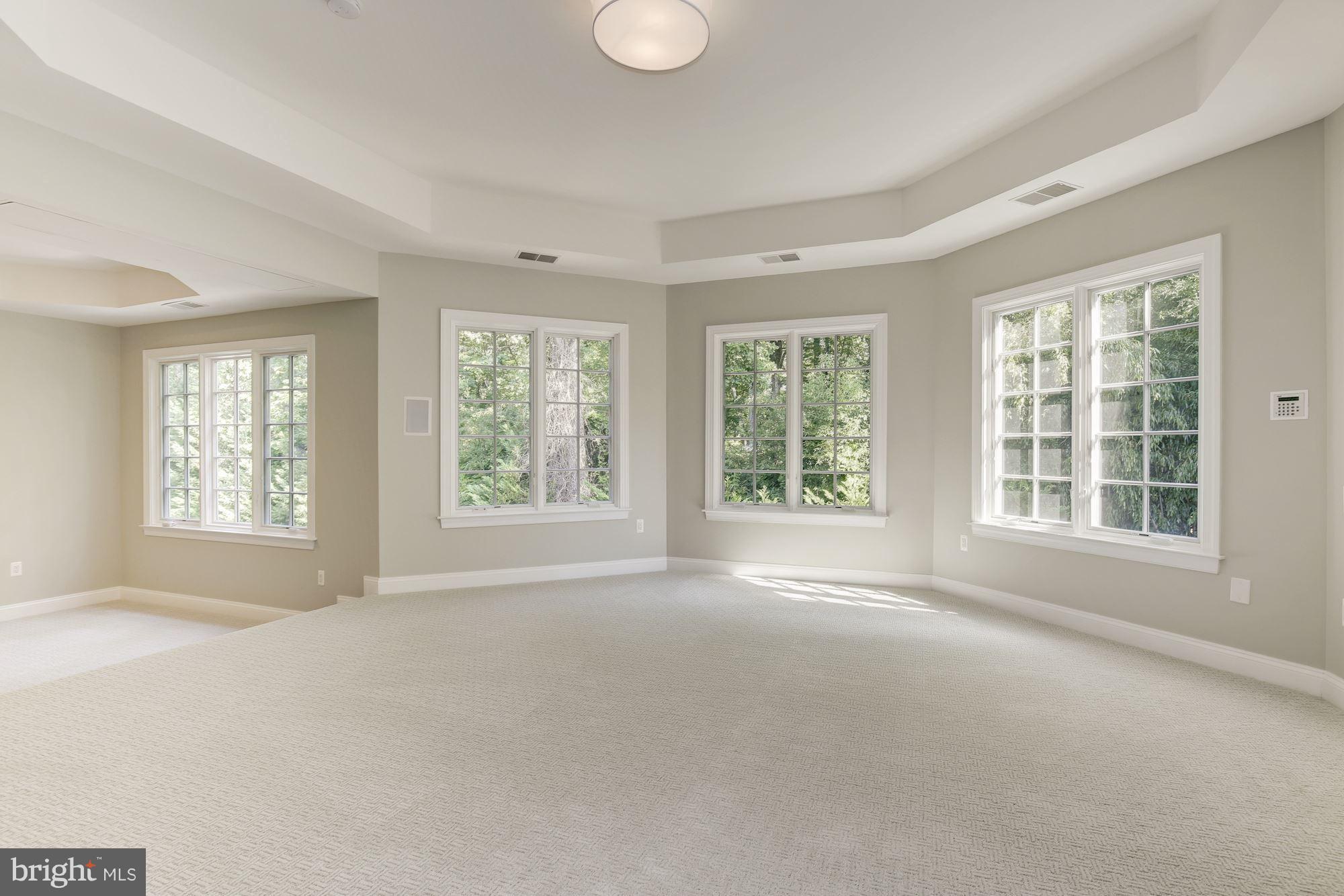 BRADLEY HILLS GROVE - Residential