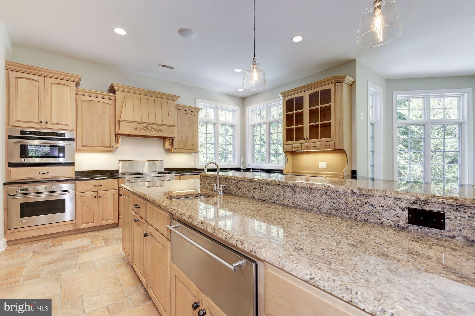 BRADLEY HILLS GROVE - Residential