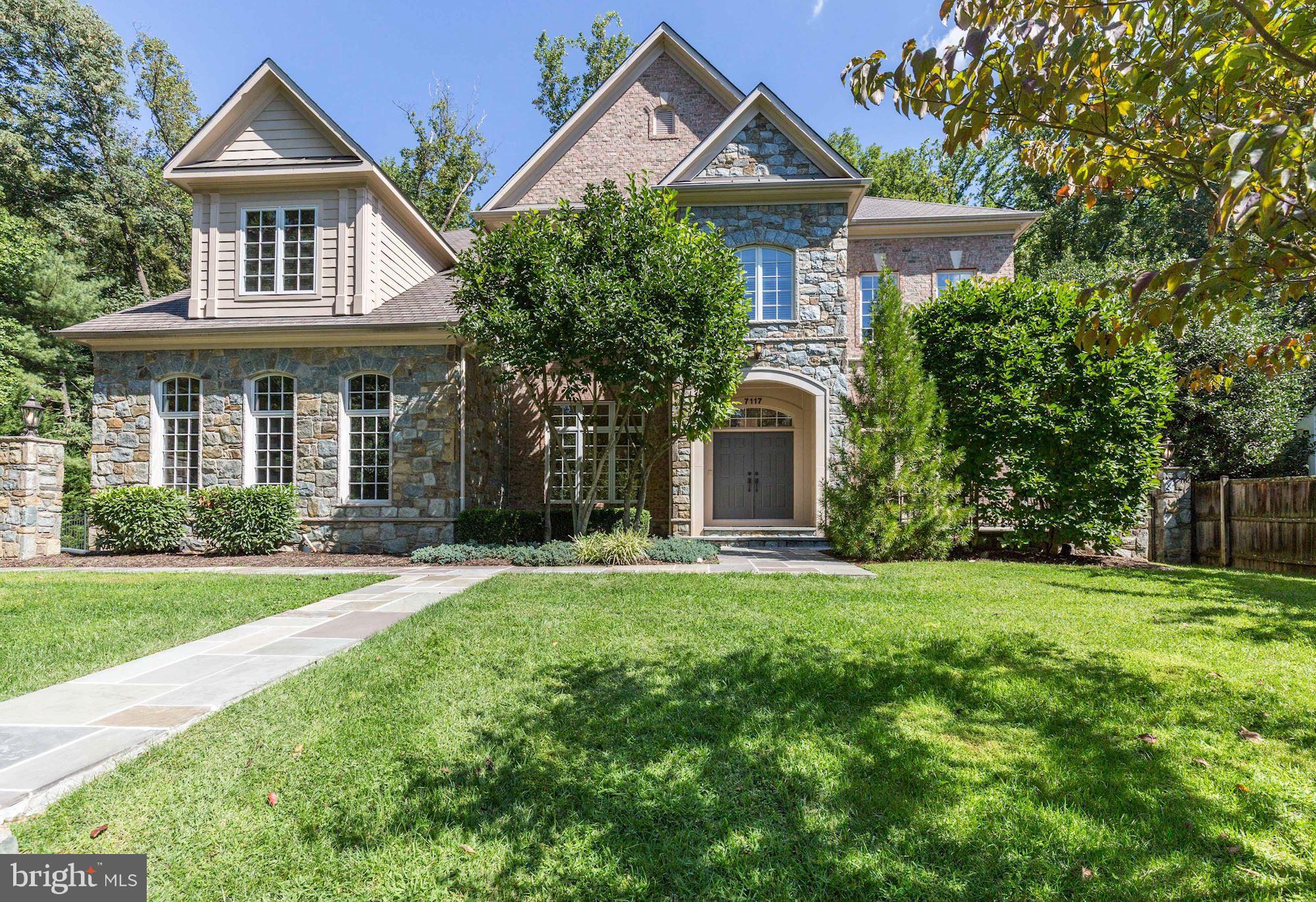 BRADLEY HILLS GROVE - Residential