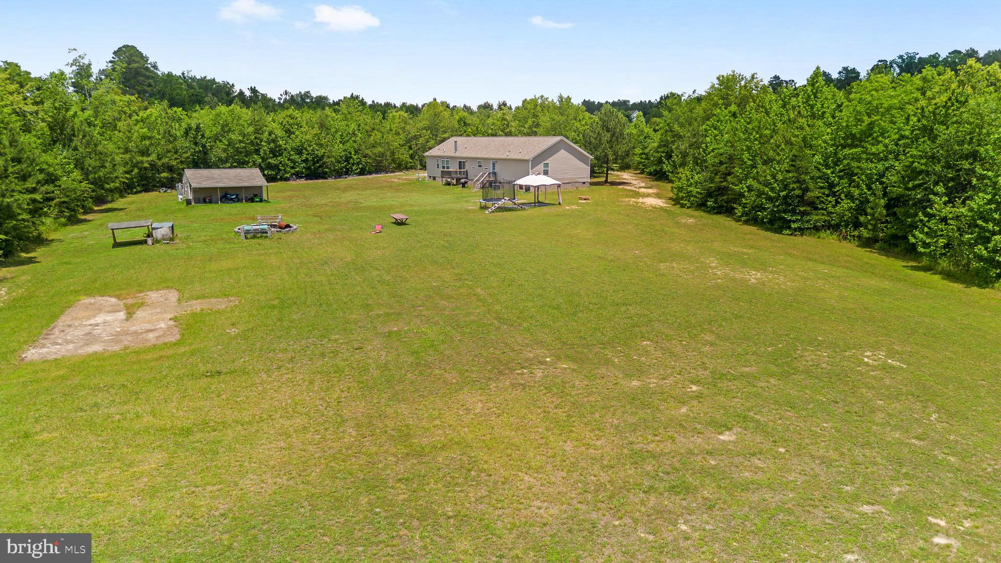 212 BRIAR CIRCLE