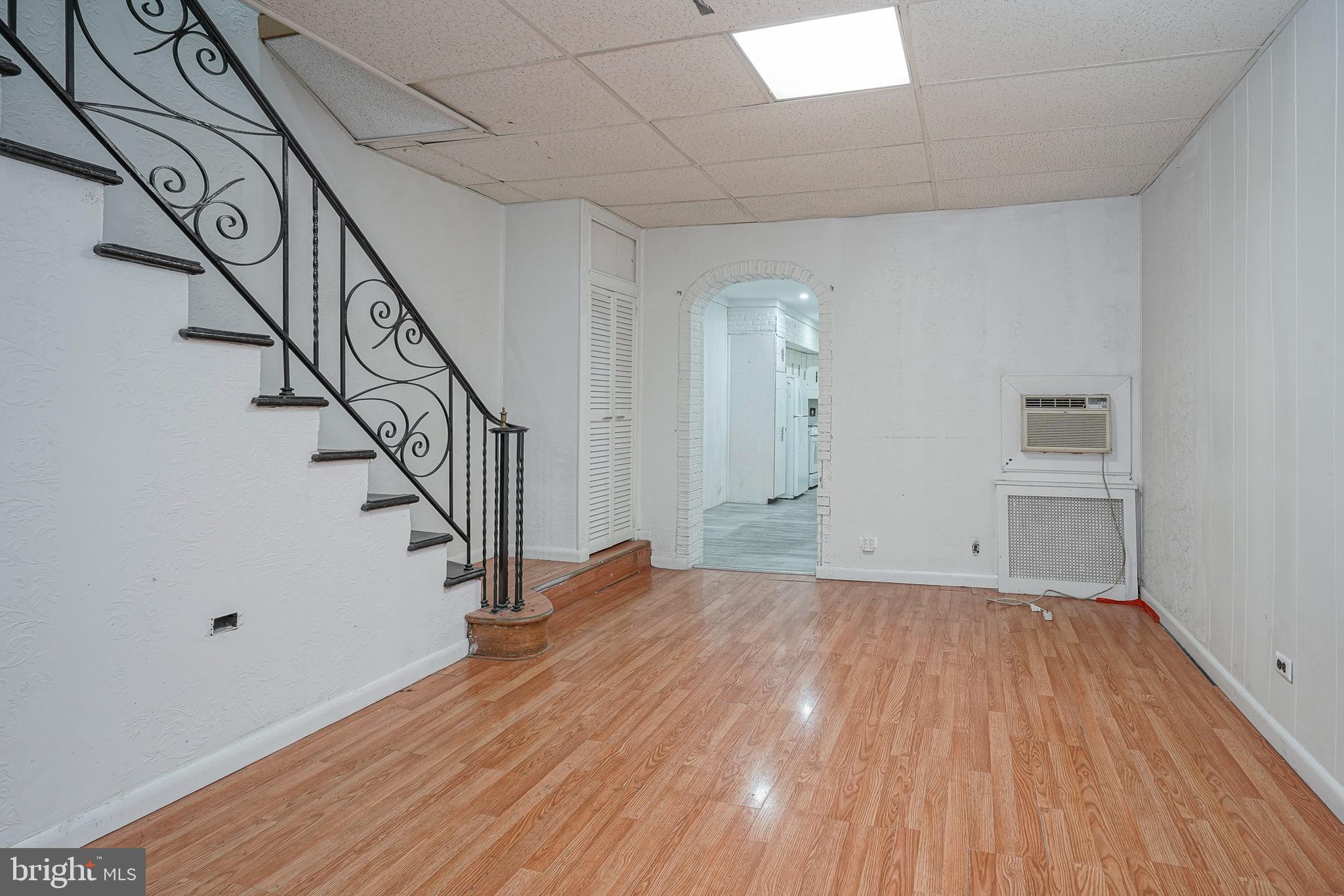 WHITMAN - Residential
