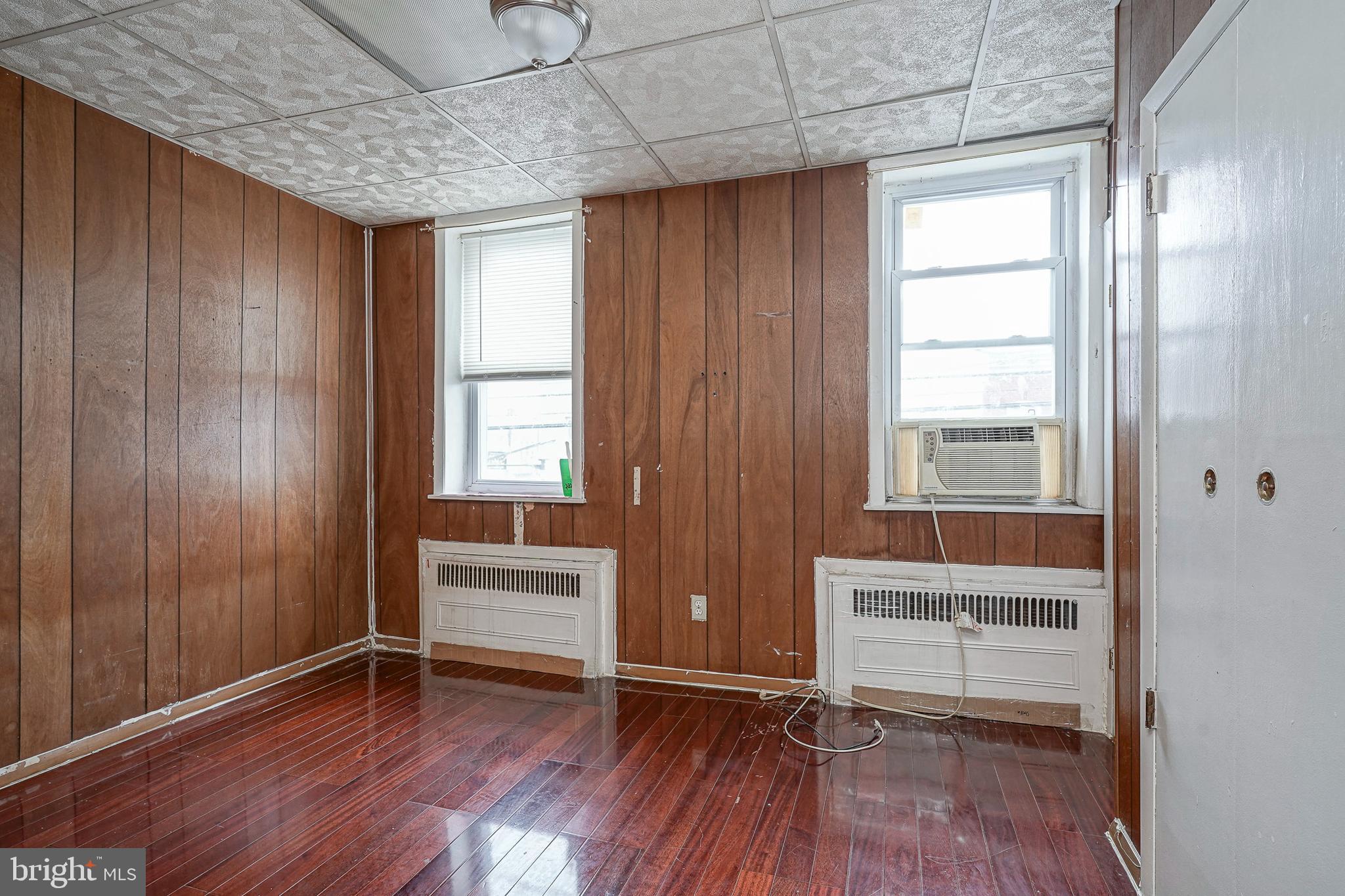 WHITMAN - Residential