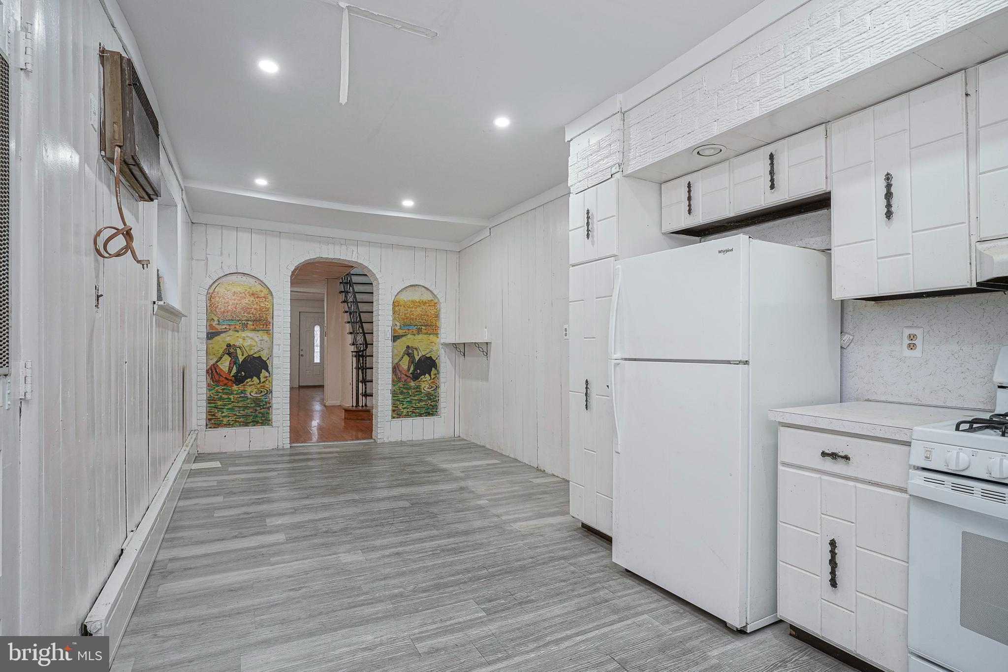 WHITMAN - Residential