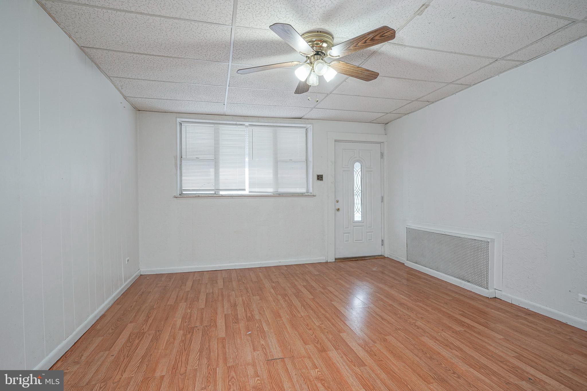 WHITMAN - Residential