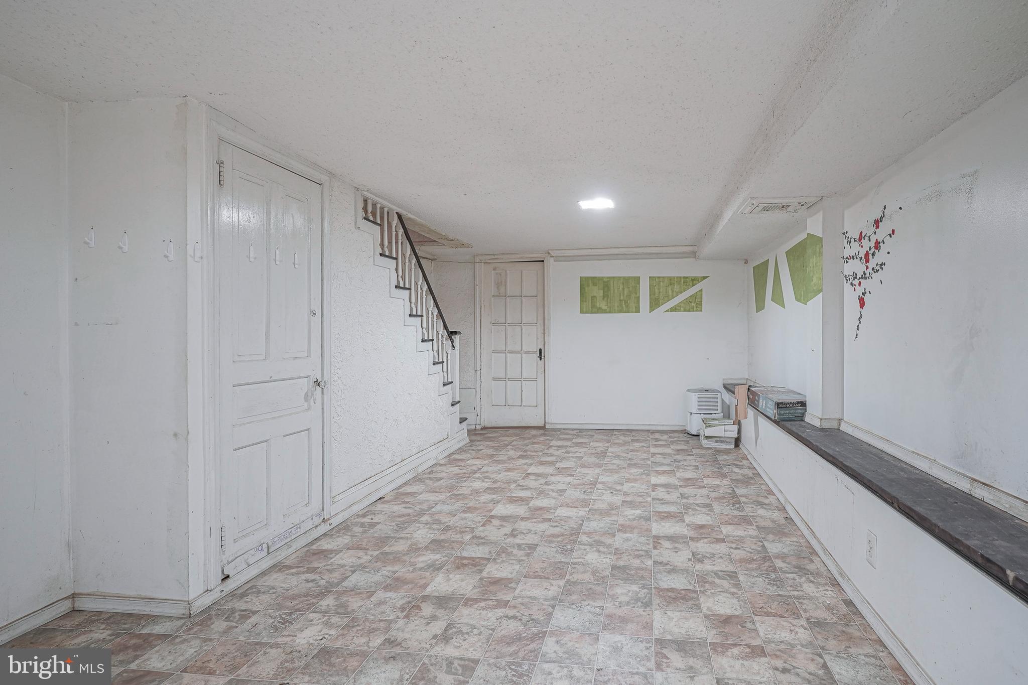 WHITMAN - Residential