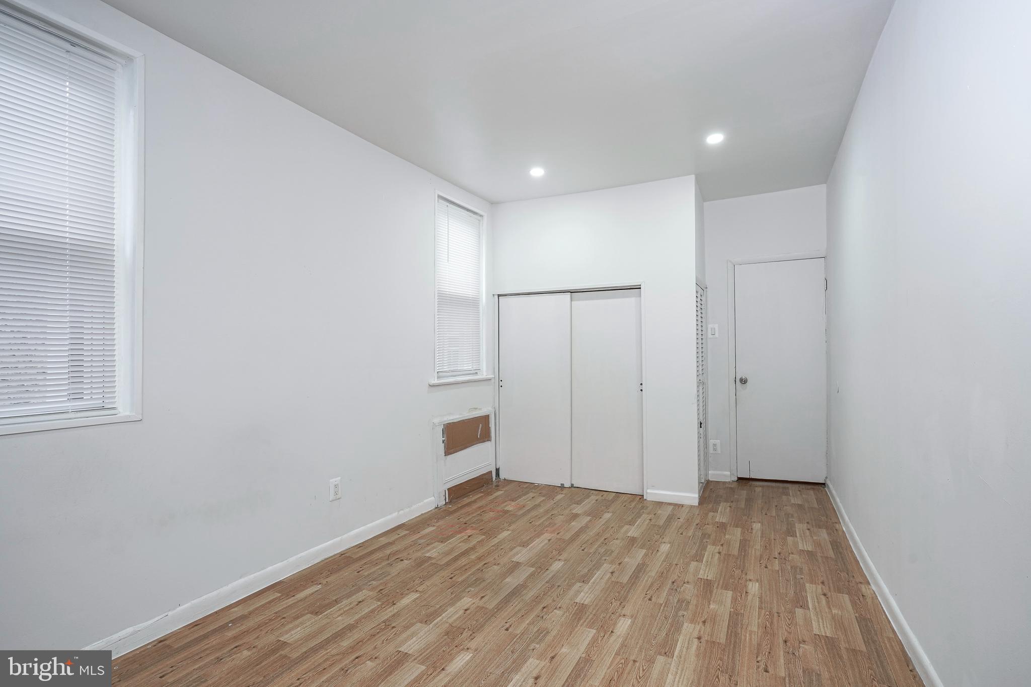 WHITMAN - Residential
