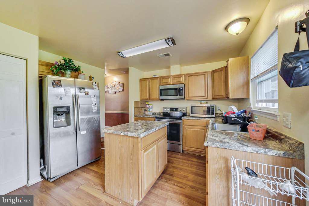 WOODSTREAM EAST PLAT EIG - Residential