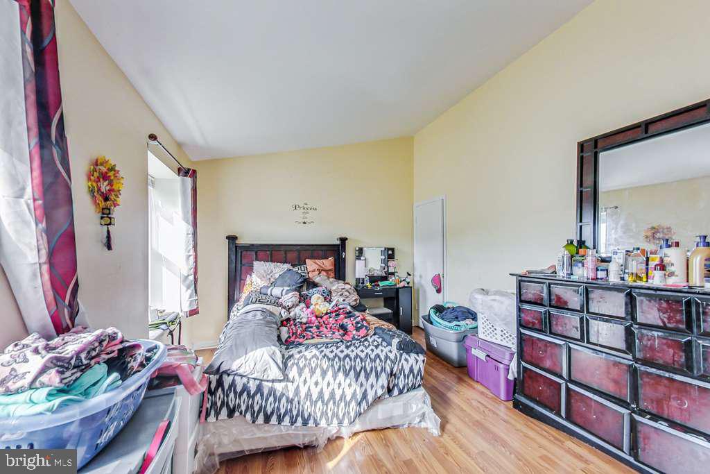 WOODSTREAM EAST PLAT EIG - Residential