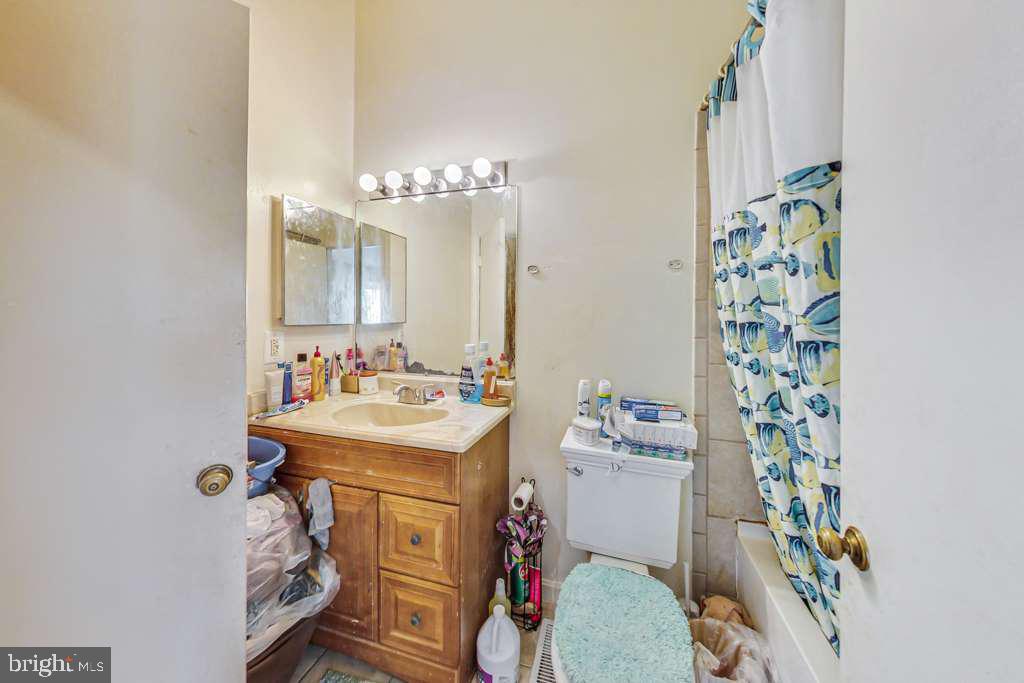 WOODSTREAM EAST PLAT EIG - Residential