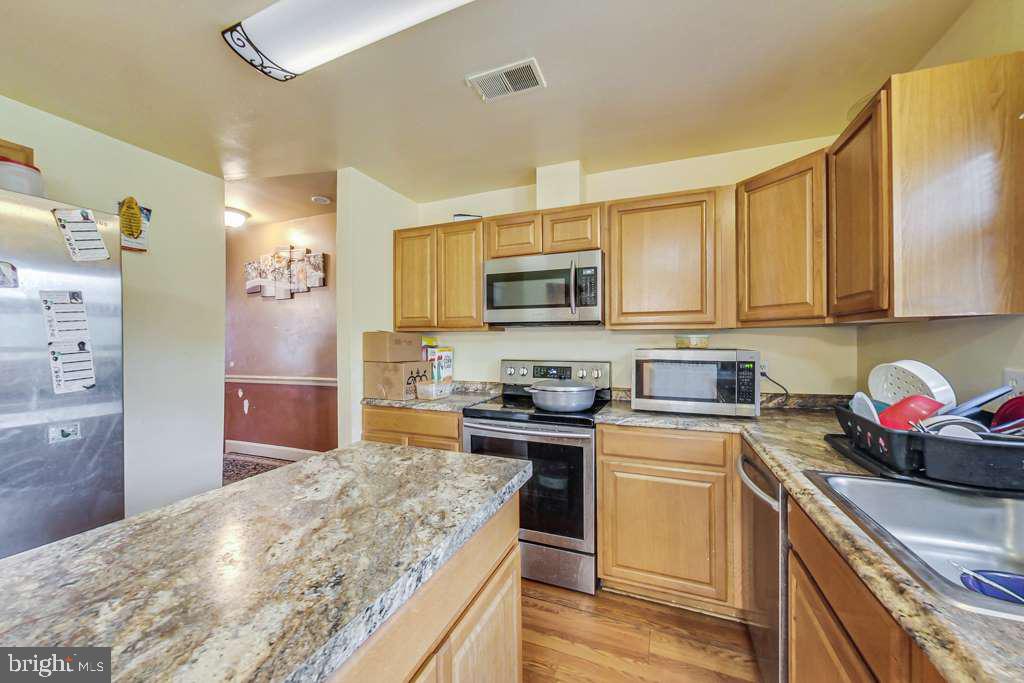 WOODSTREAM EAST PLAT EIG - Residential