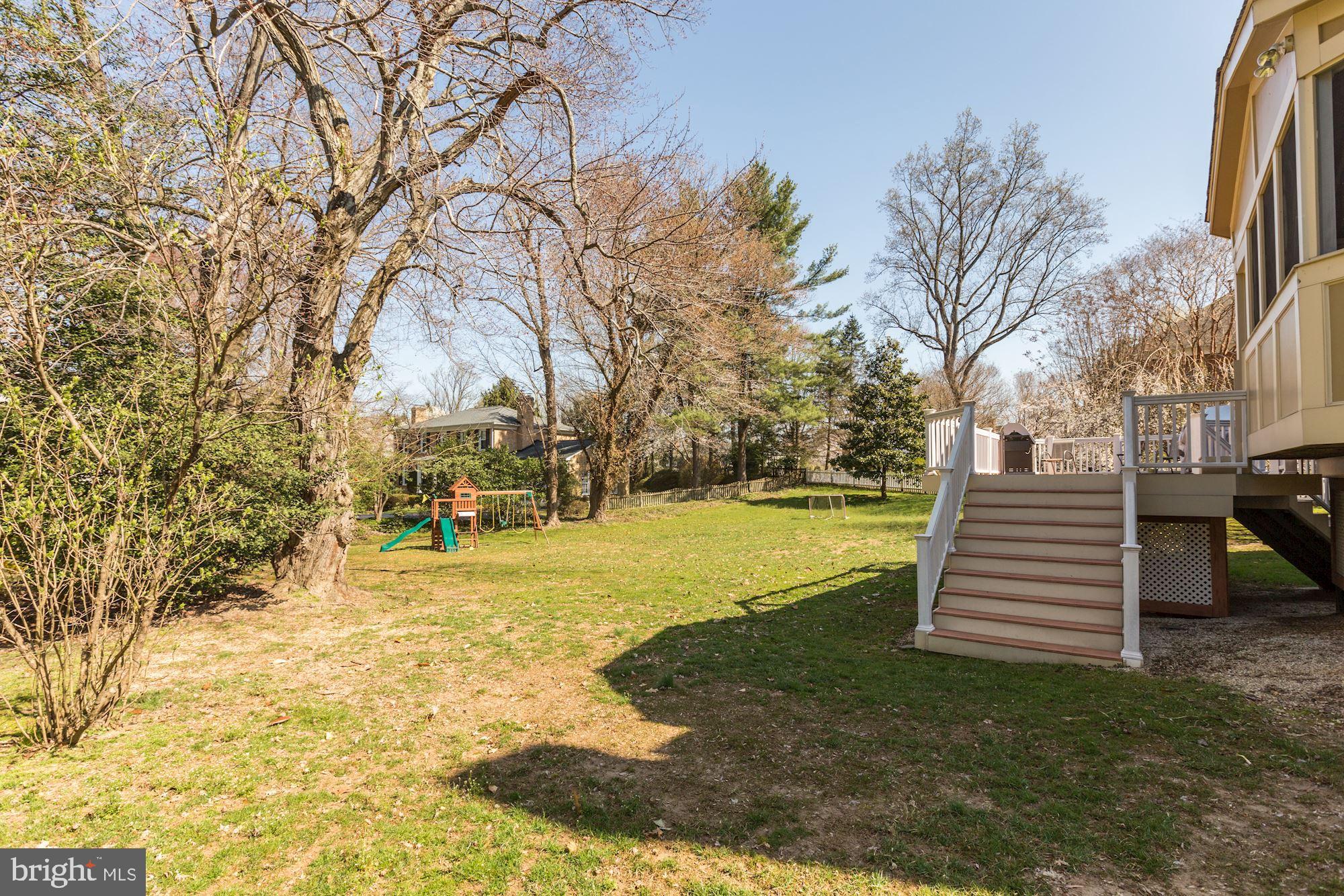 CHESTERBROOK WOODS - Residential