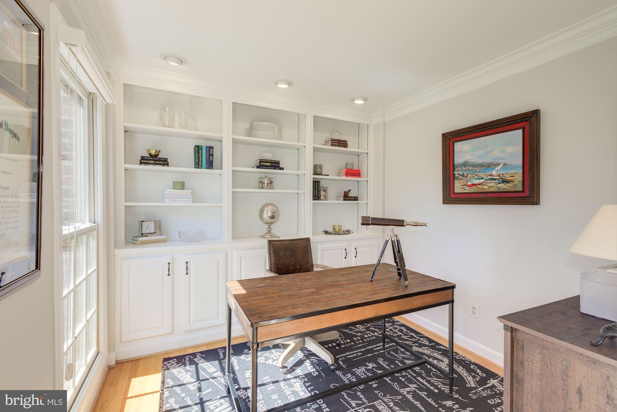 CHESTERBROOK WOODS - Residential