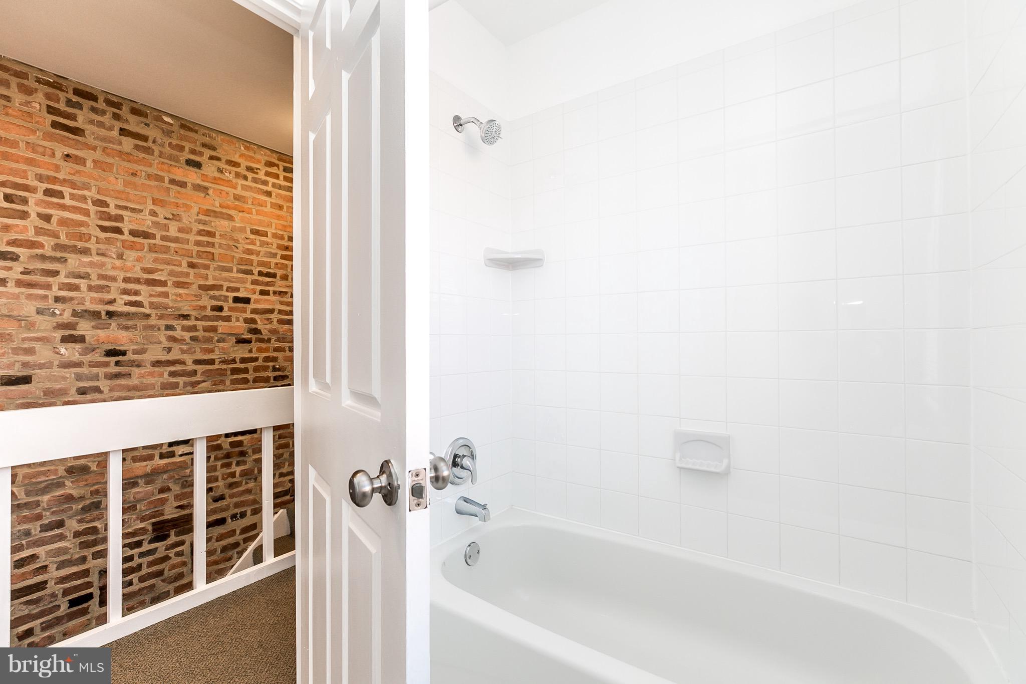 BUTCHER'S HILL - Residential