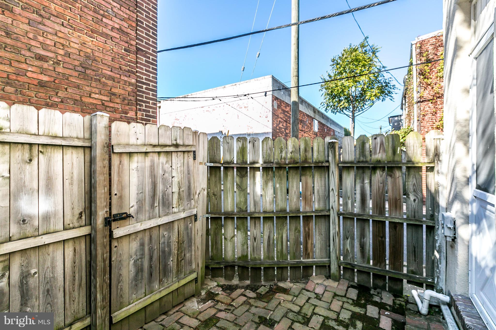 BUTCHER'S HILL - Residential