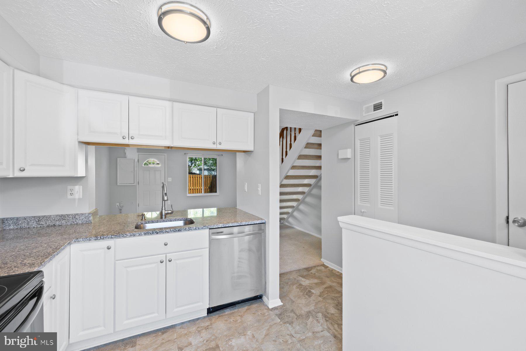 GUNNERS LAKE VILLAGE - Residential