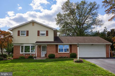 Photo of 482 N Holly Street, Elizabethtown, PA 17022 (MLS # PALA2041158)