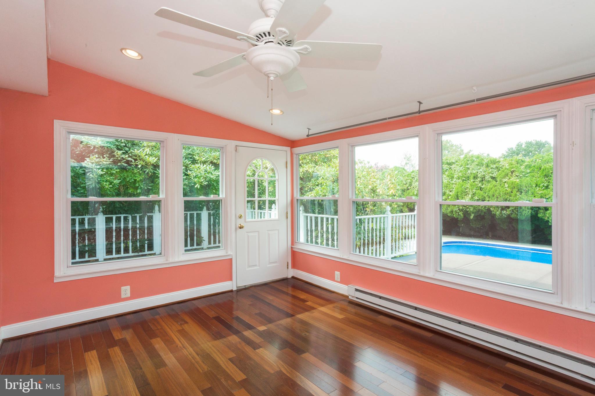 TOLLGATE ESTATES - Residential