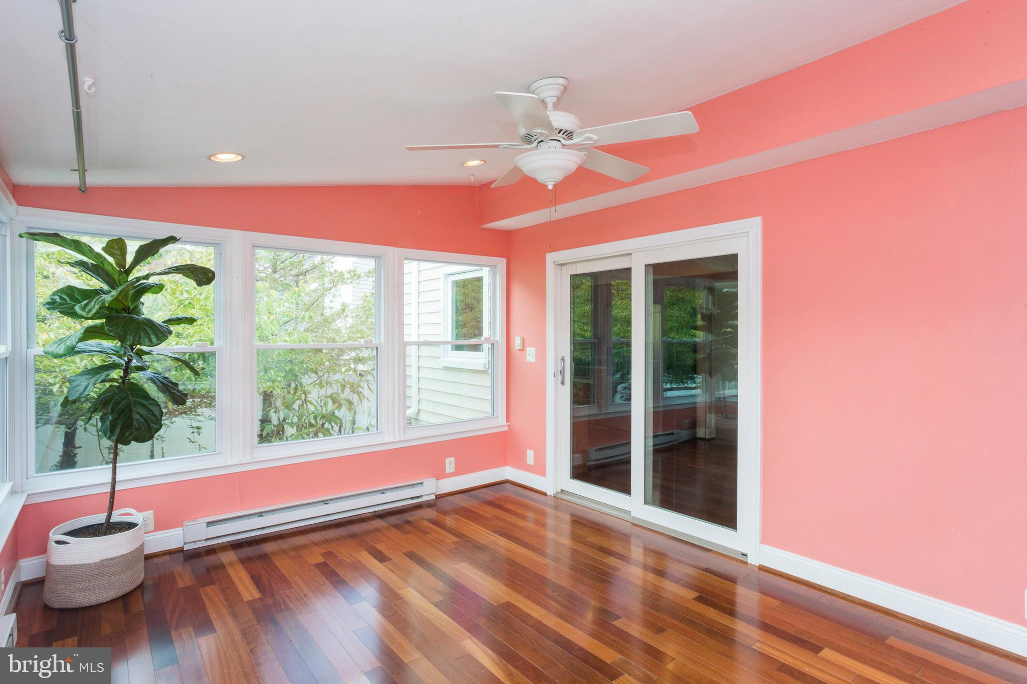 TOLLGATE ESTATES - Residential