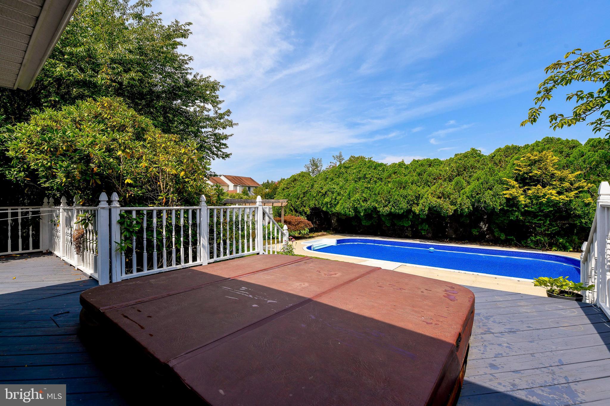 TOLLGATE ESTATES - Residential