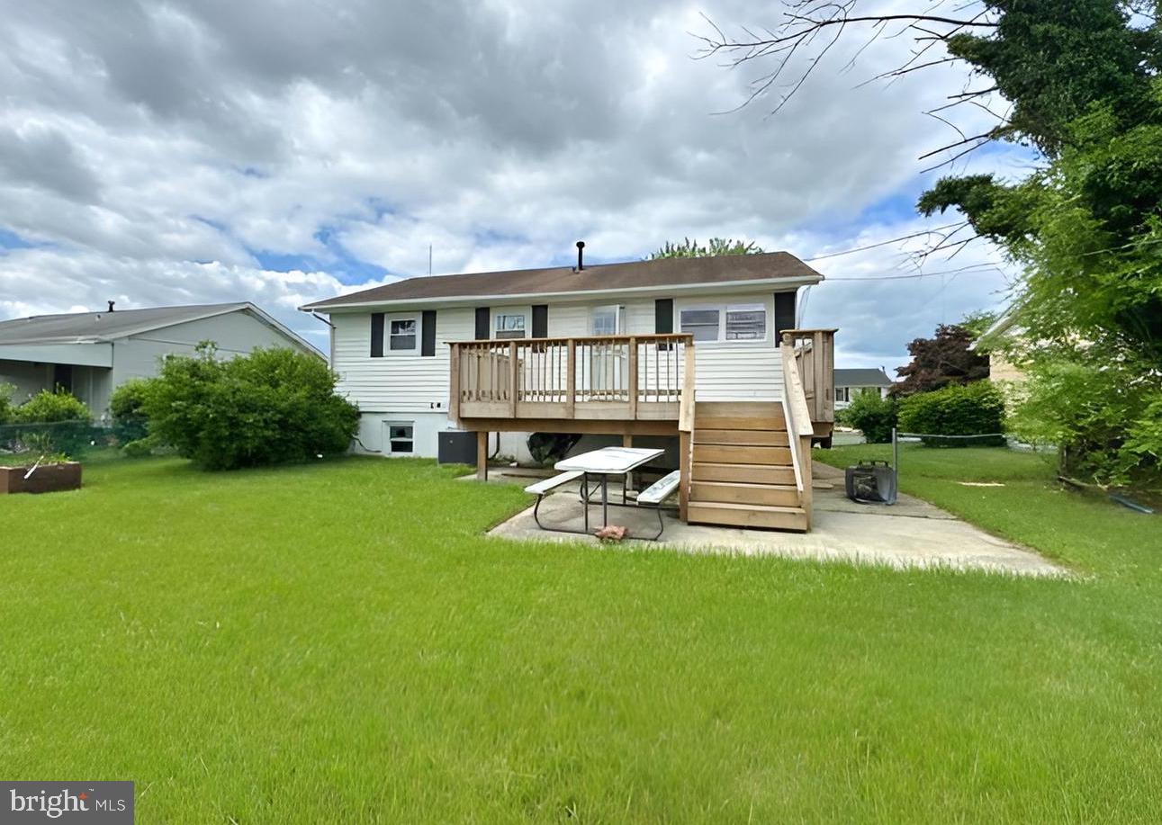 HOLLY MANOR - Residential