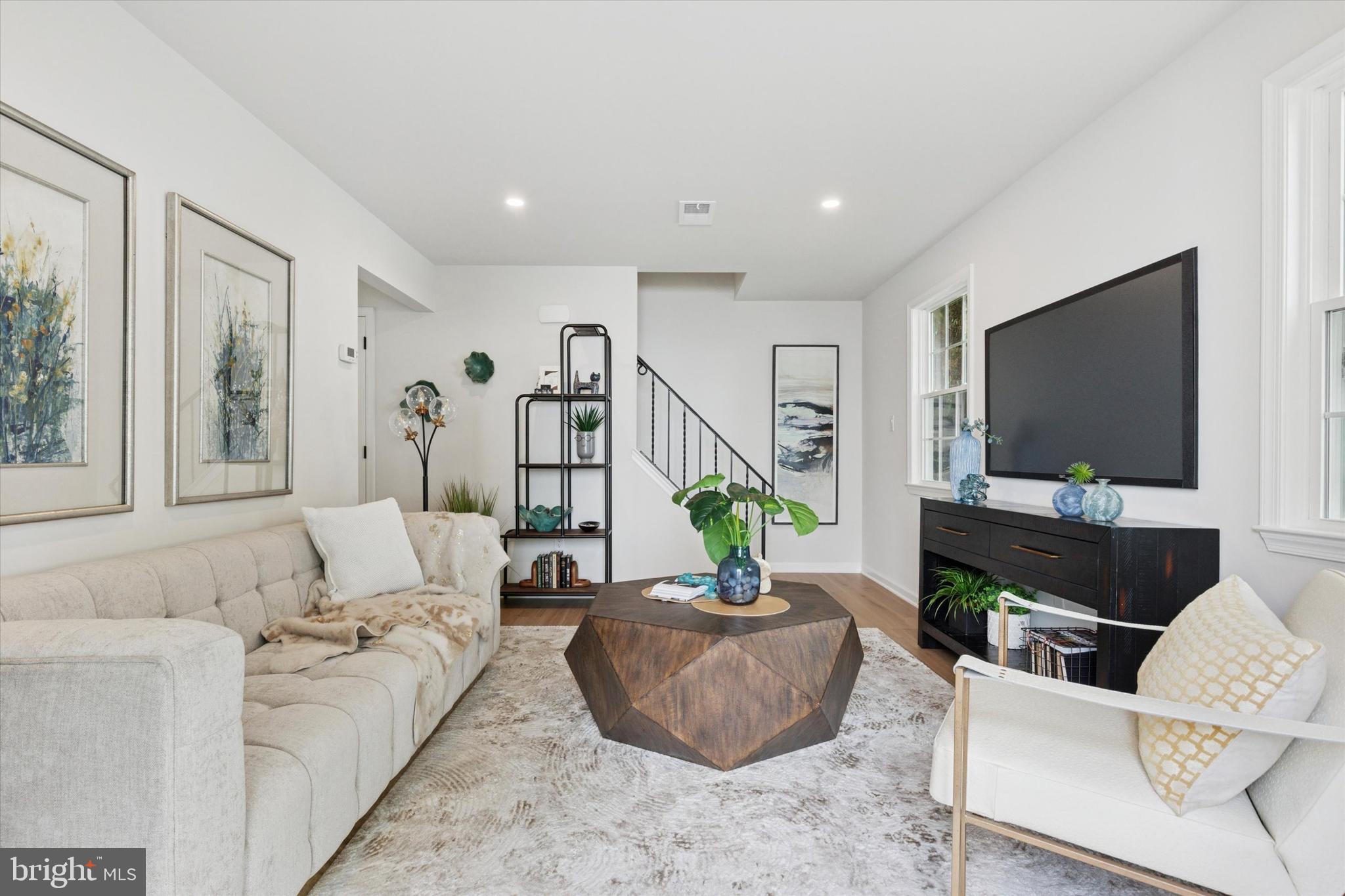 447 INDIAN CREST DRIVE