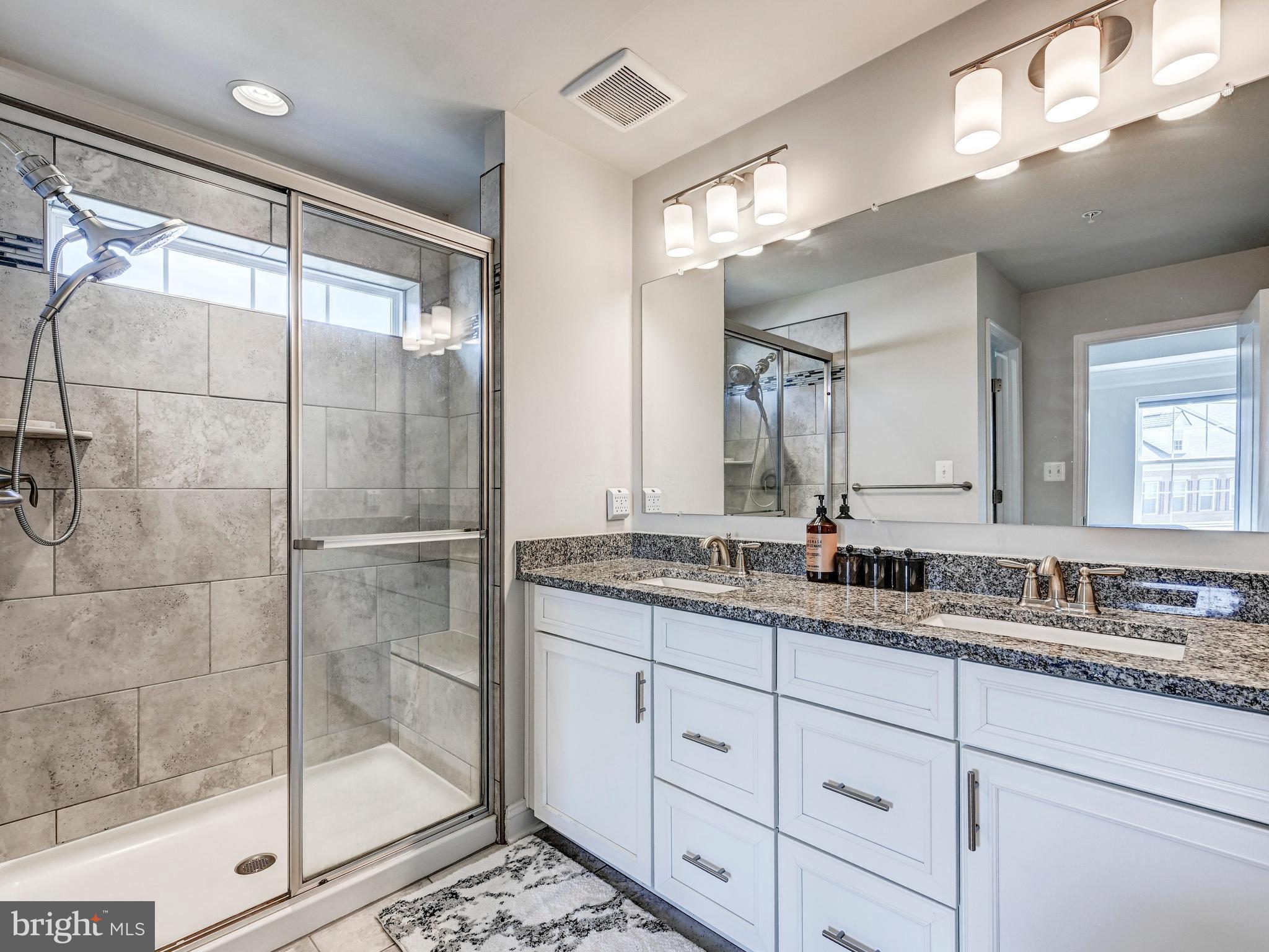 STRAWBRIDGE COMMONS - Residential