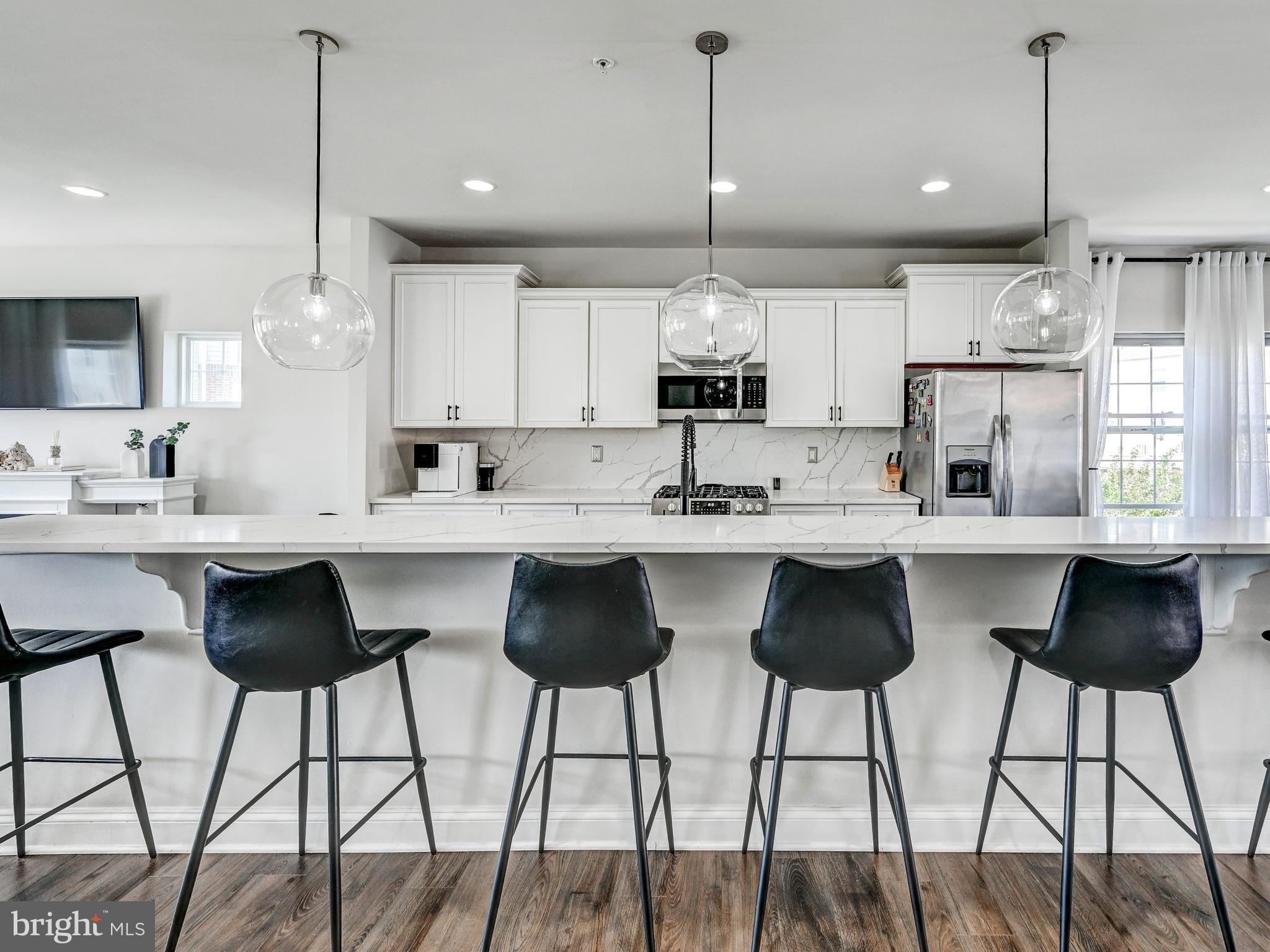 STRAWBRIDGE COMMONS - Residential