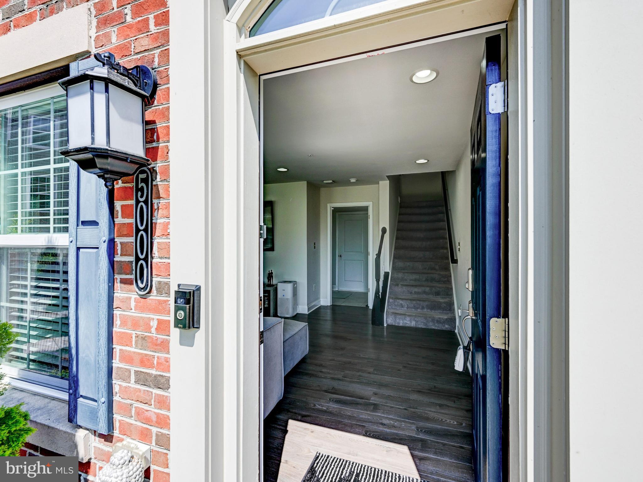 STRAWBRIDGE COMMONS - Residential