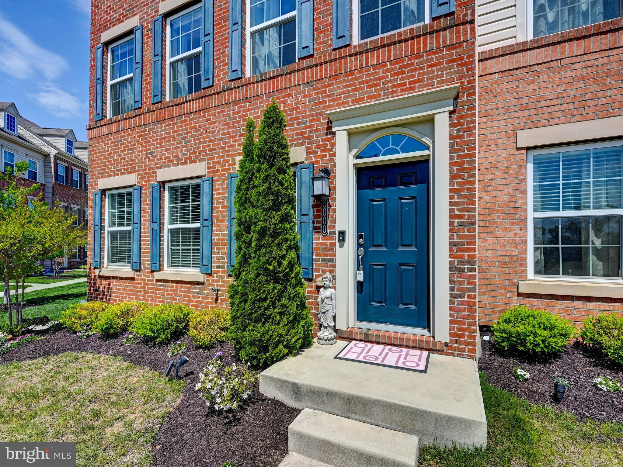 STRAWBRIDGE COMMONS - Residential