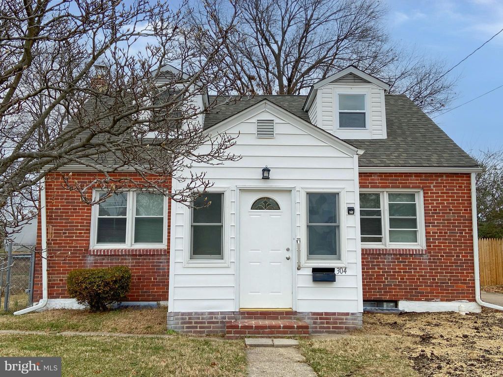 Photo of 304 W Van Buren Avenue, NEW CASTLE, DE 19720 (MLS # DENC2094410)