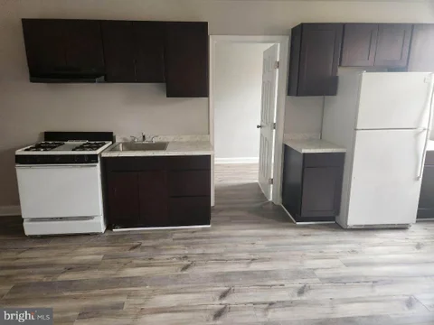 MLS: DCDC2273144
