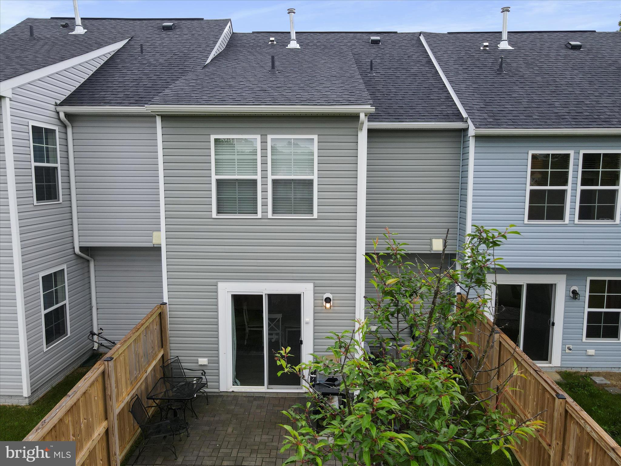 ARCHERS ROCK - Residential