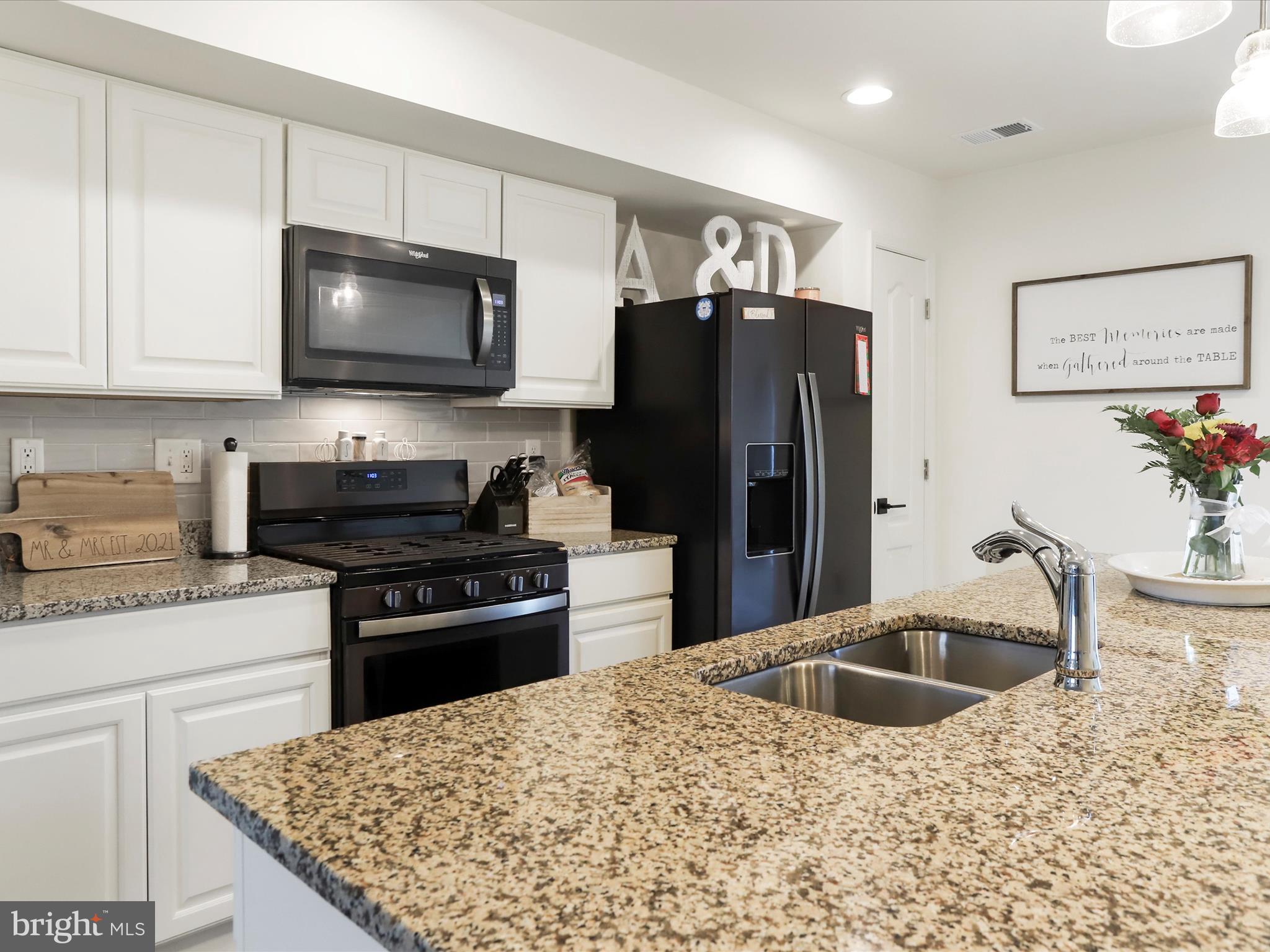 ARCHERS ROCK - Residential