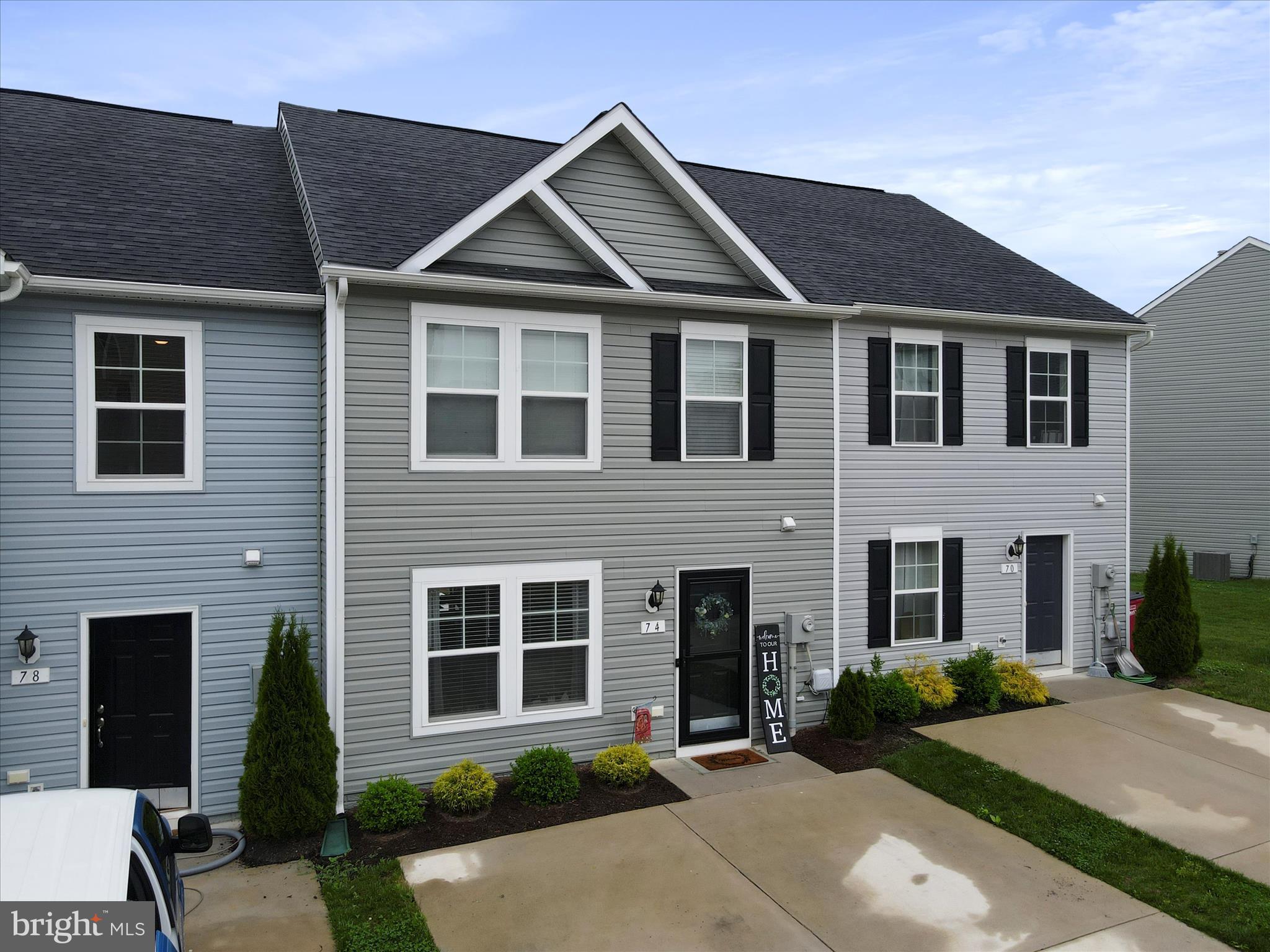 ARCHERS ROCK - Residential