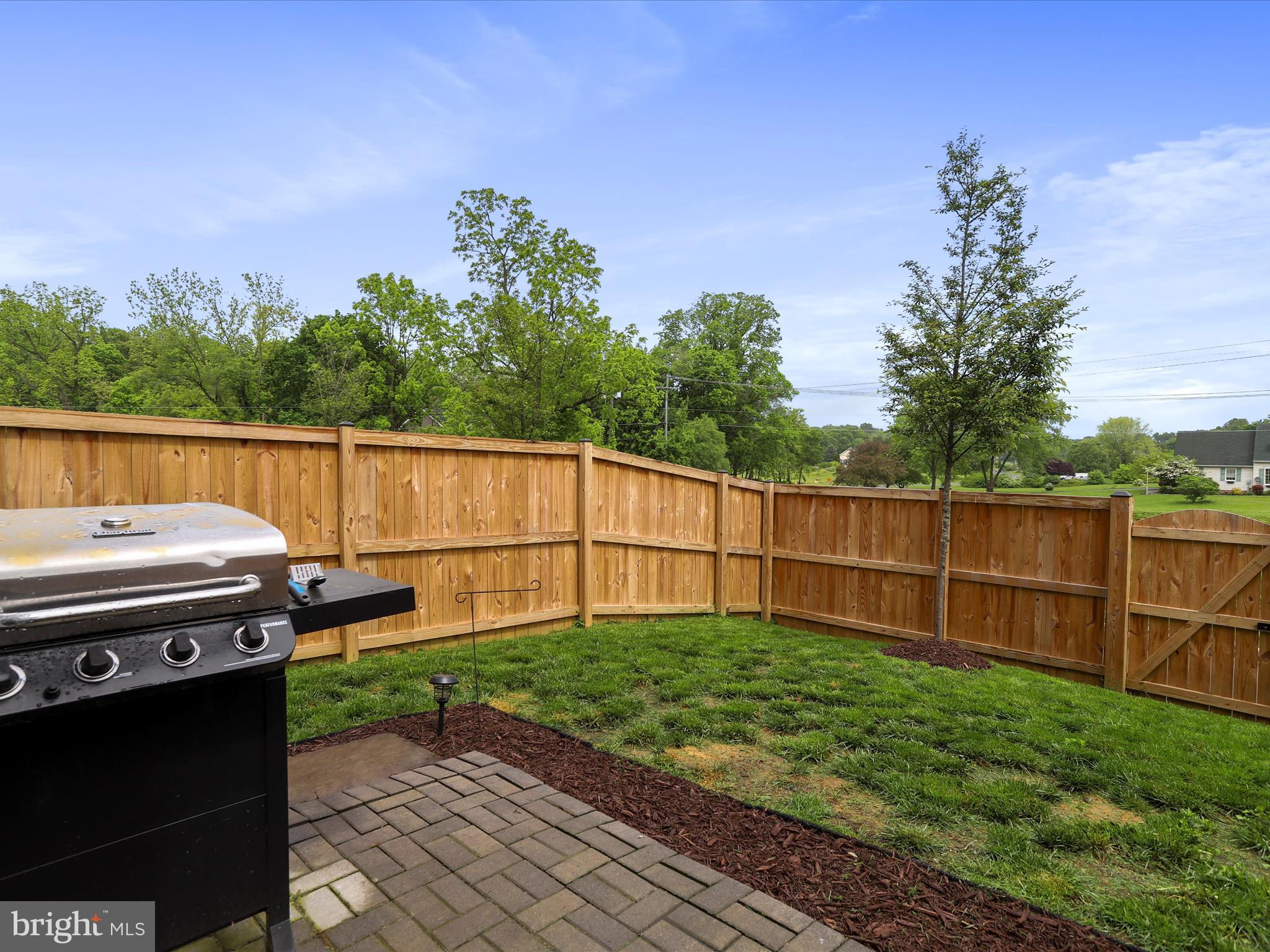 ARCHERS ROCK - Residential